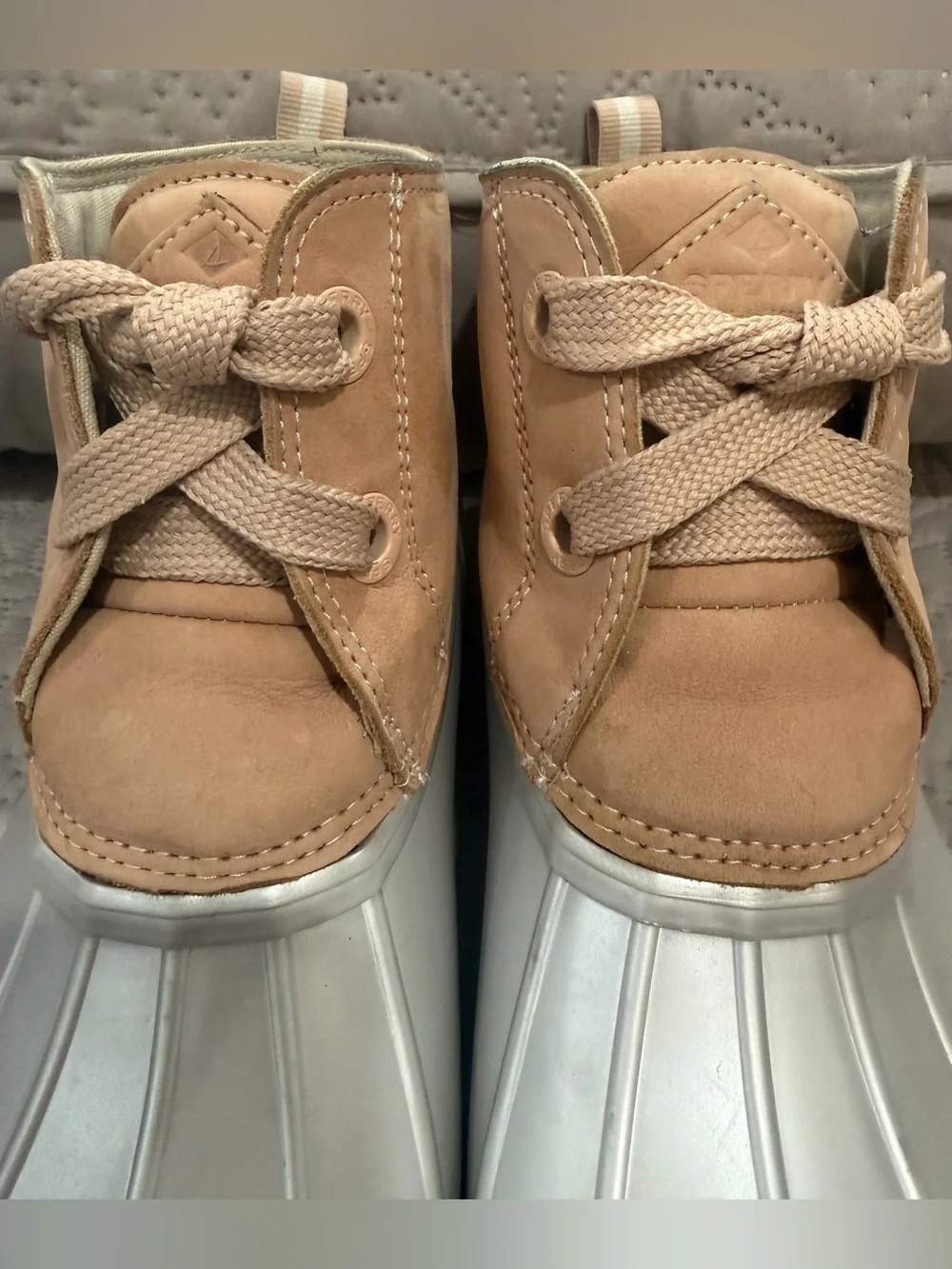 Sperry Saltwater Metallic Silver Tan Duck Boots Women’s Size 9